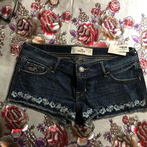 🌼NEW HOLLISTER SHORT🌼